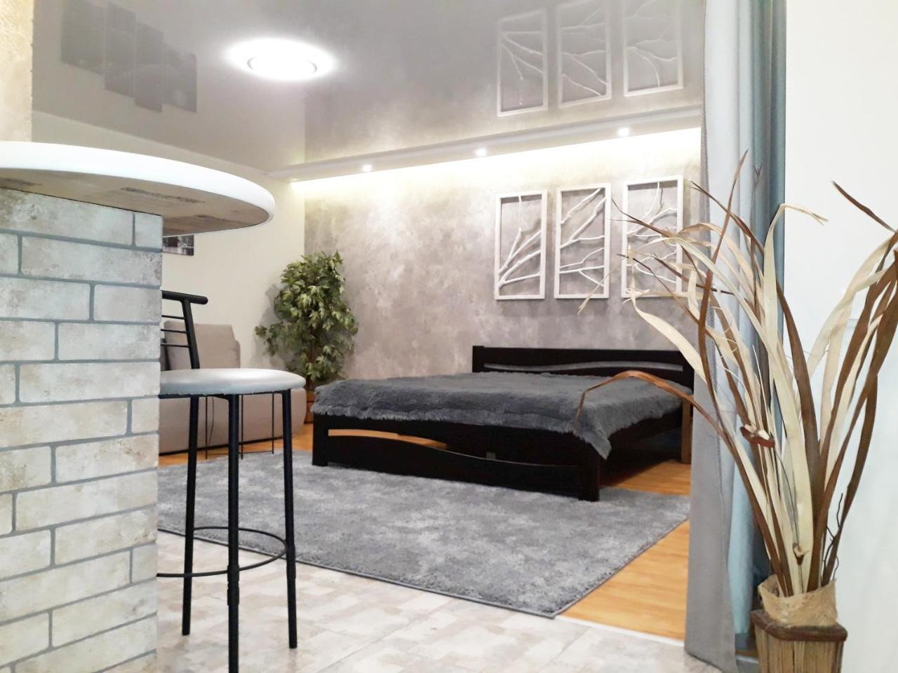 Apartment - Matusevycha Street 2-11 Kryvyj Rih Esterno foto